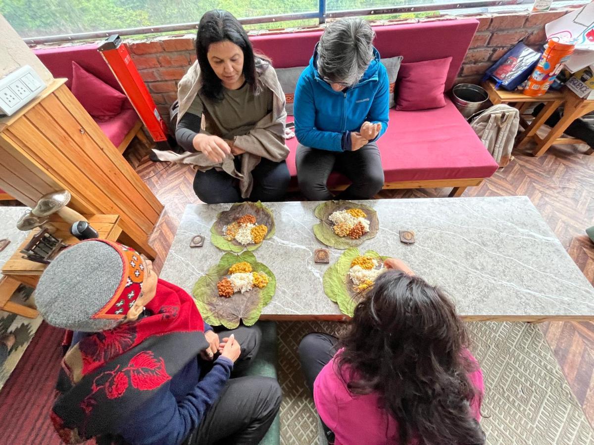 Thepahadians Food & Stay Jibhi Esterno foto