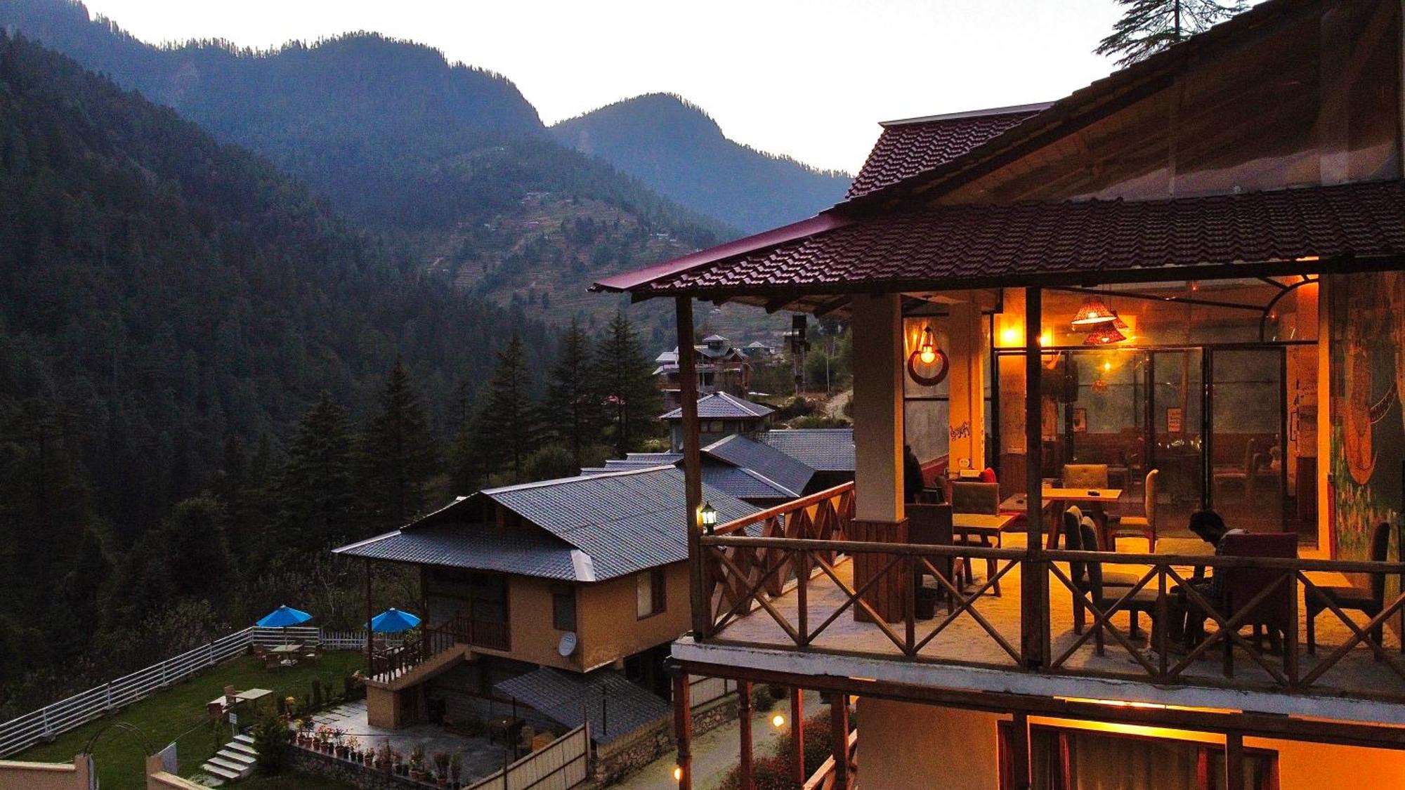 Thepahadians Food & Stay Jibhi Esterno foto