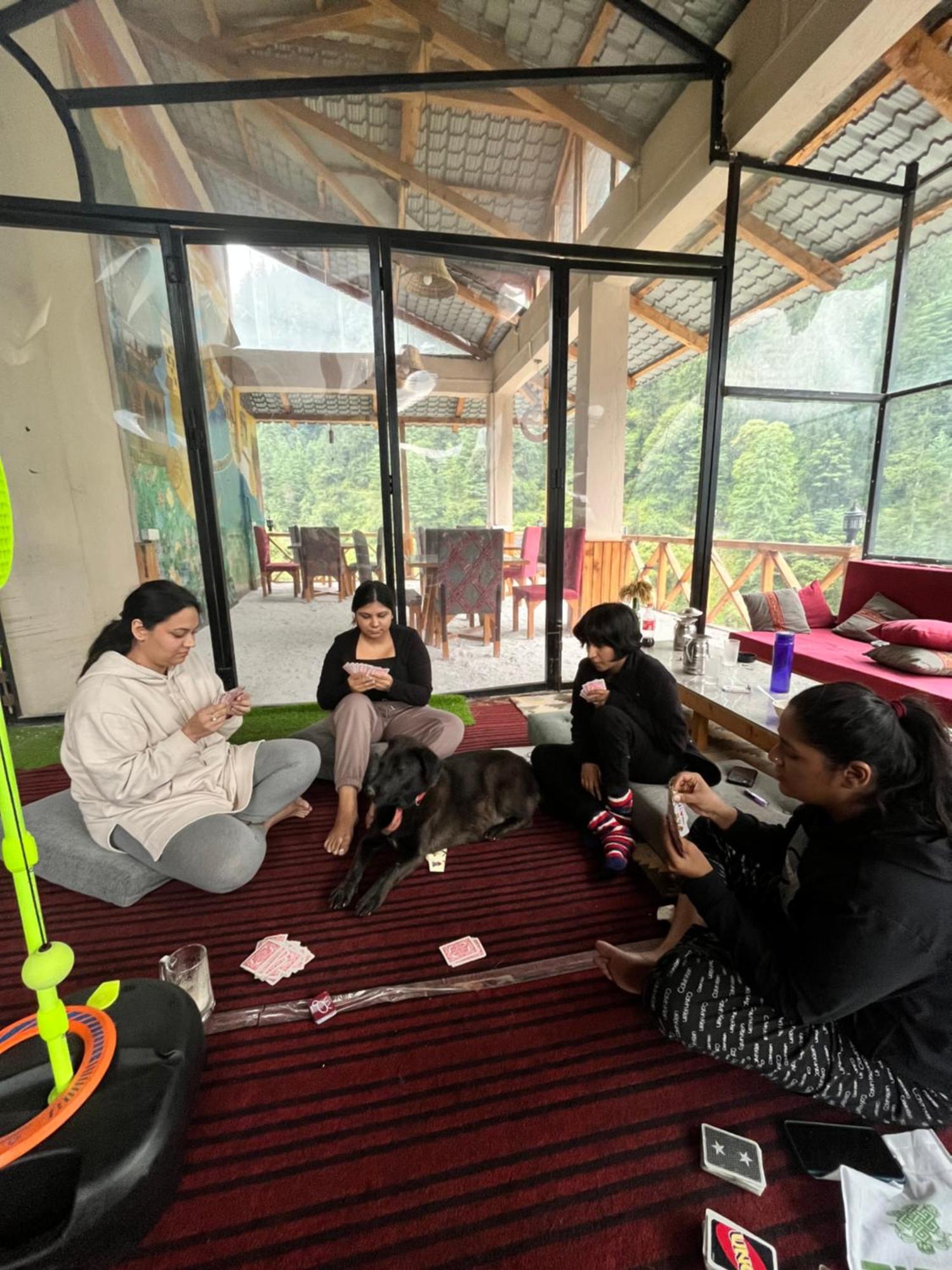 Thepahadians Food & Stay Jibhi Esterno foto